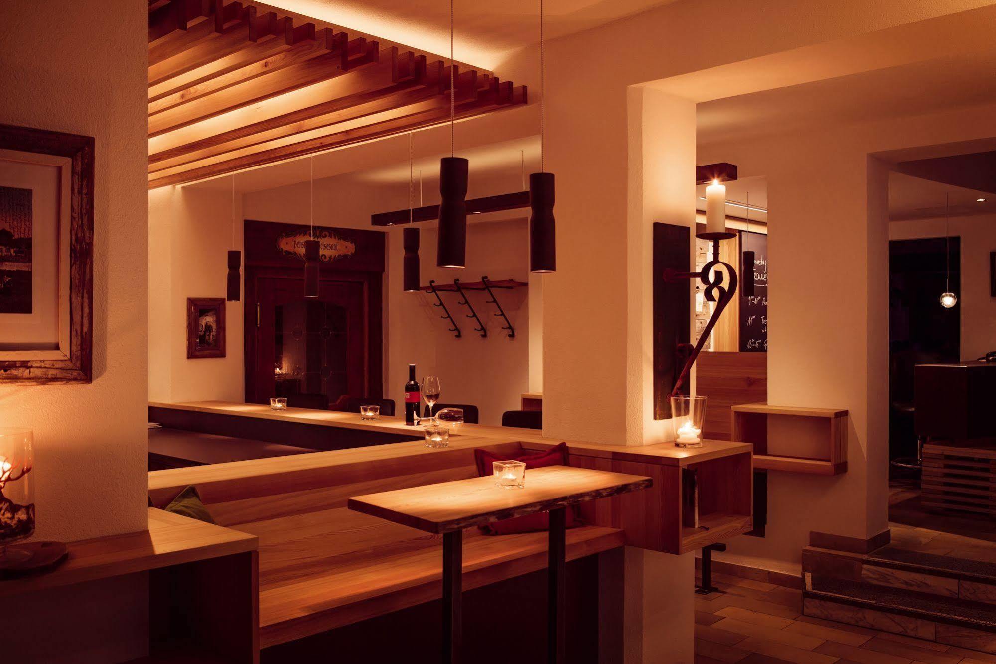 Der Stern - Nachhaltiges Wirtshaus Und Landhotel Seit 1509 Obsteig Ngoại thất bức ảnh