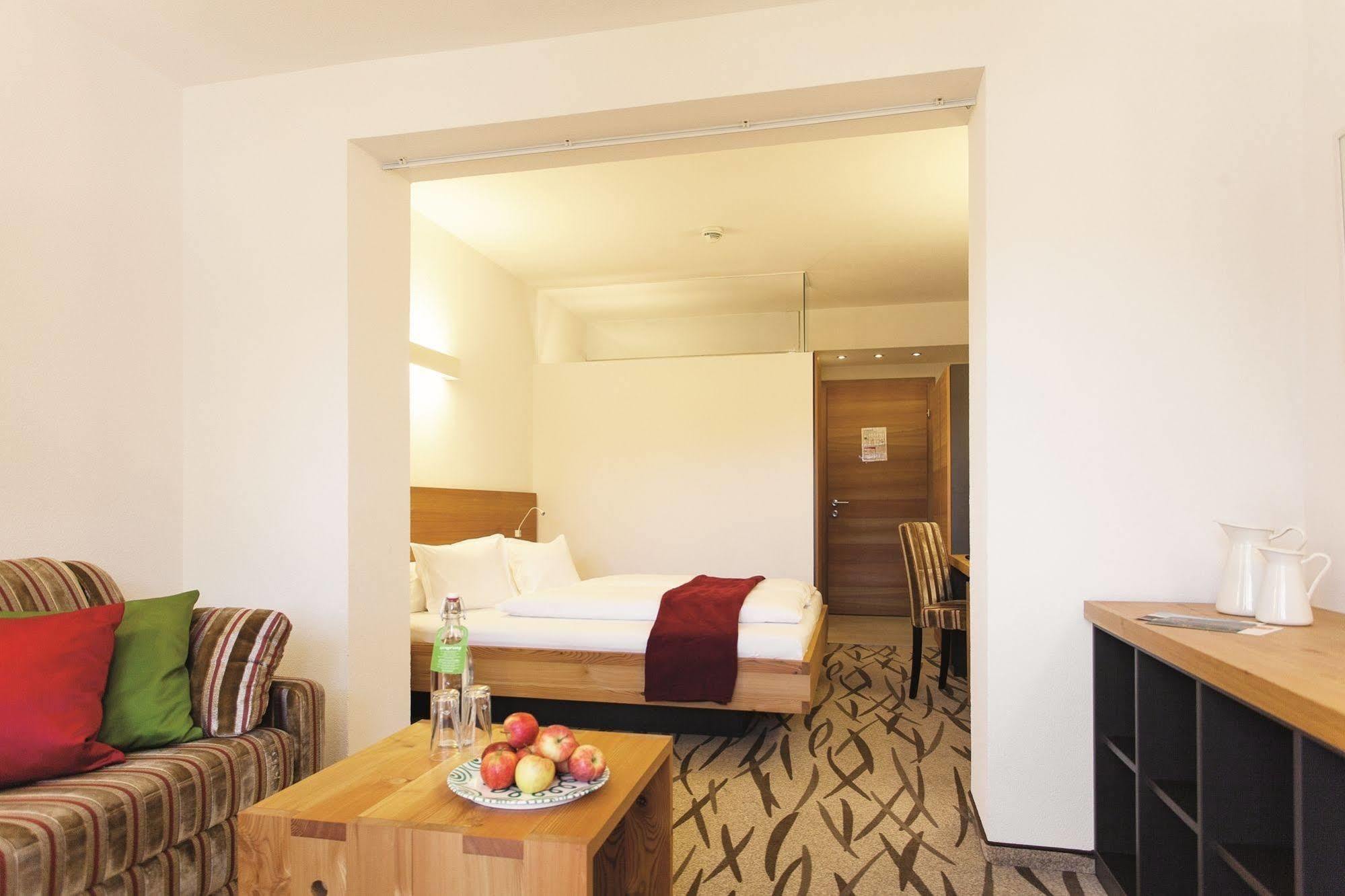 Der Stern - Nachhaltiges Wirtshaus Und Landhotel Seit 1509 Obsteig Ngoại thất bức ảnh